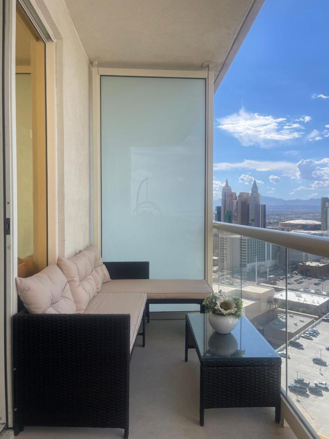 Mgm Signature Deluxe Balcony Strip View Suite Las Vegas Luaran gambar