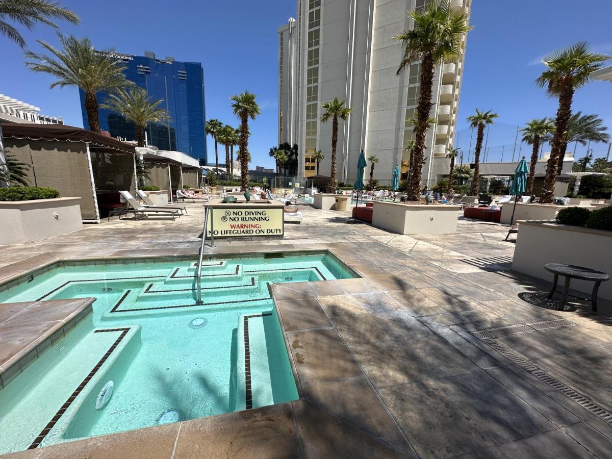 Mgm Signature Deluxe Balcony Strip View Suite Las Vegas Luaran gambar