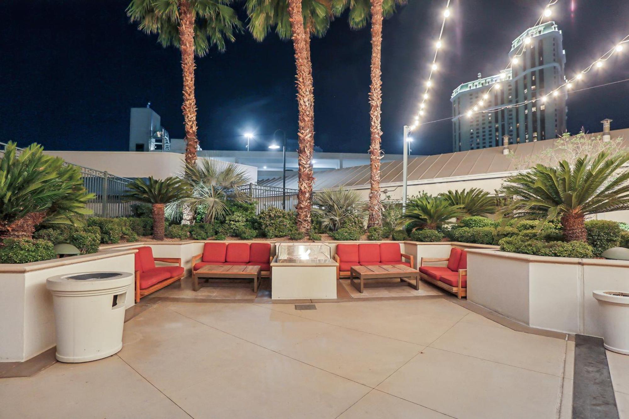 Mgm Signature Deluxe Balcony Strip View Suite Las Vegas Luaran gambar