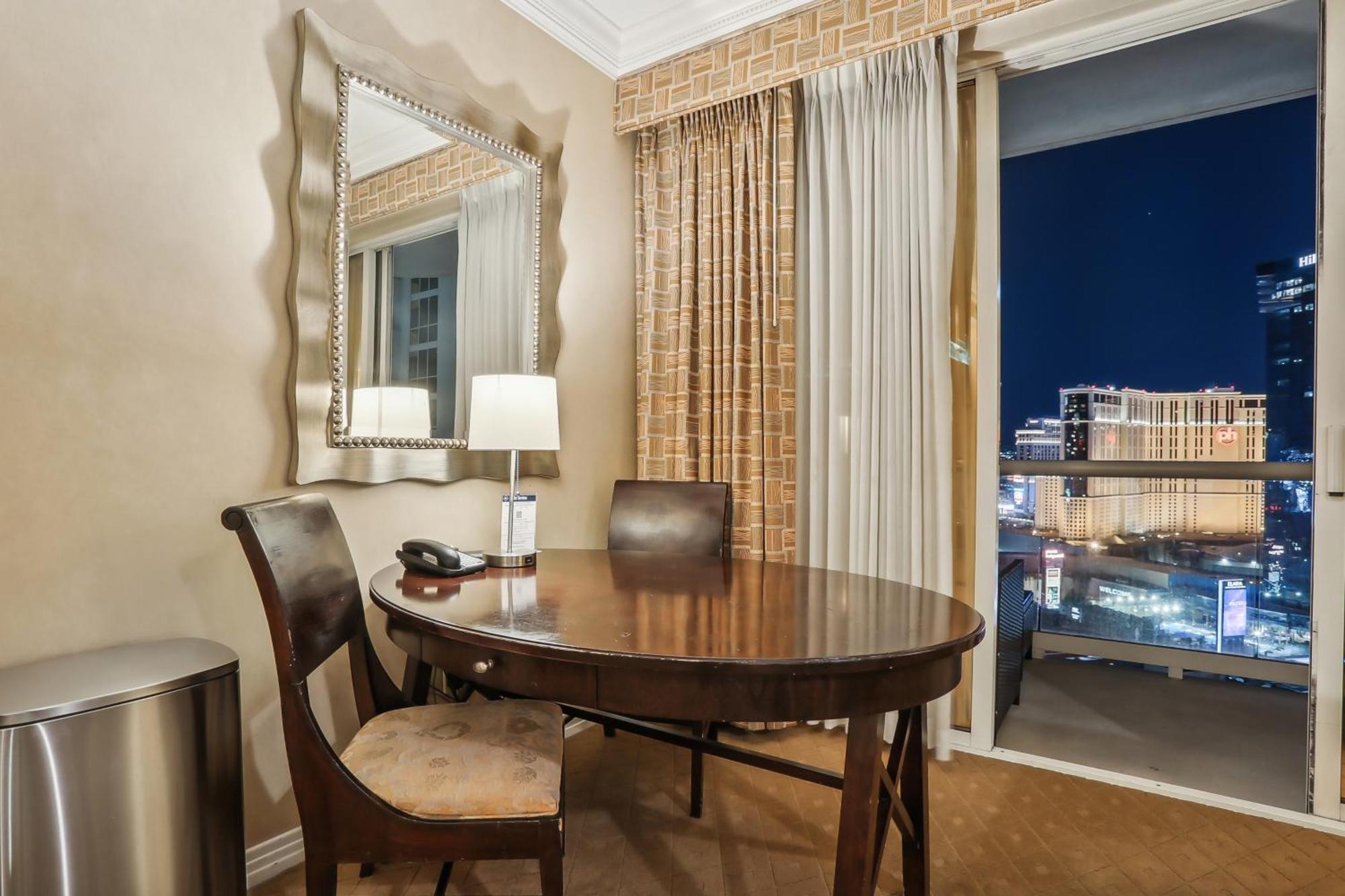Mgm Signature Deluxe Balcony Strip View Suite Las Vegas Luaran gambar